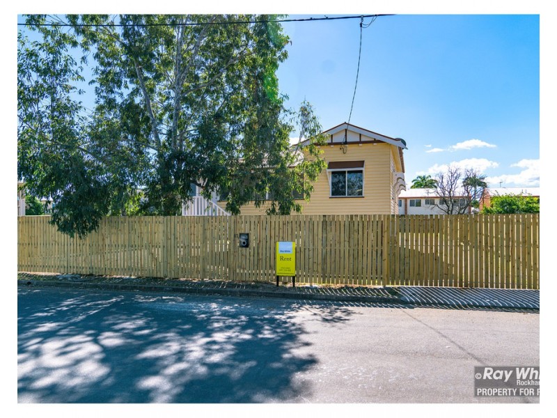 67 Livingstone Street, Berserker QLD 4701