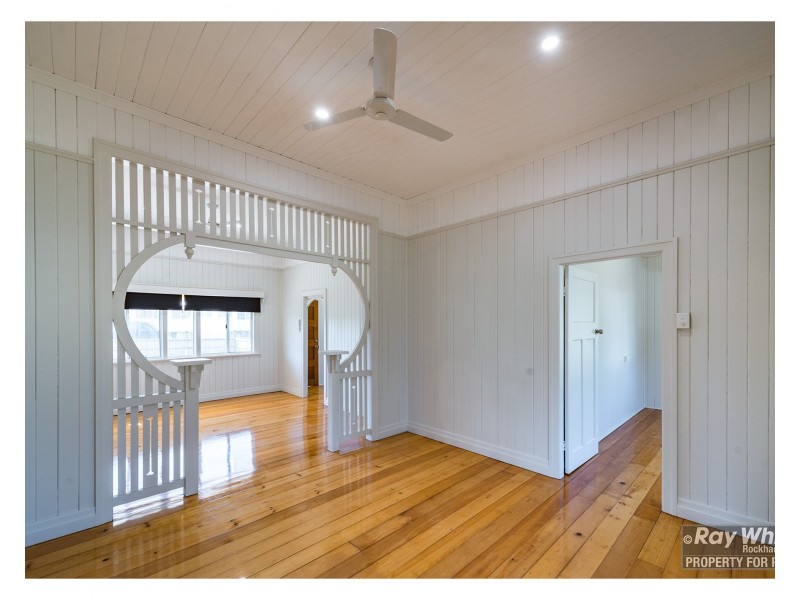 67 Livingstone Street, Berserker QLD 4701