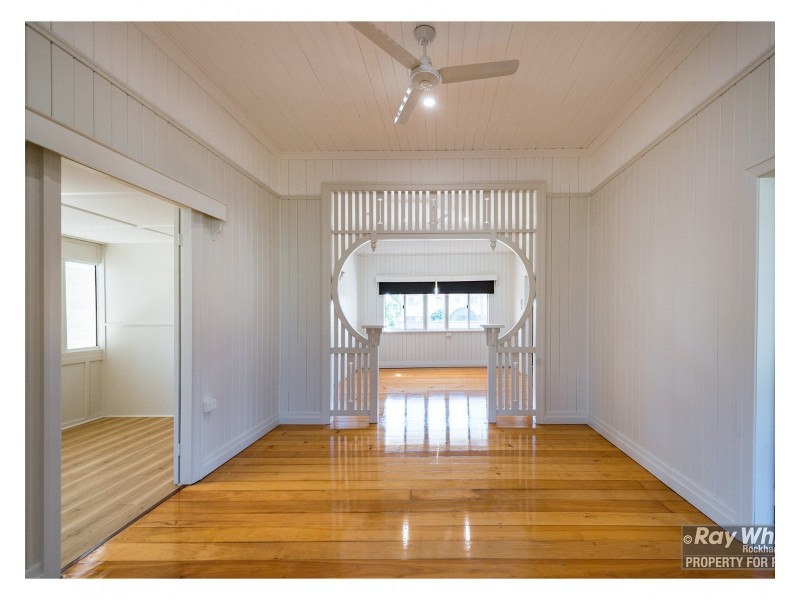 67 Livingstone Street, Berserker QLD 4701