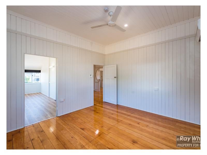 67 Livingstone Street, Berserker QLD 4701