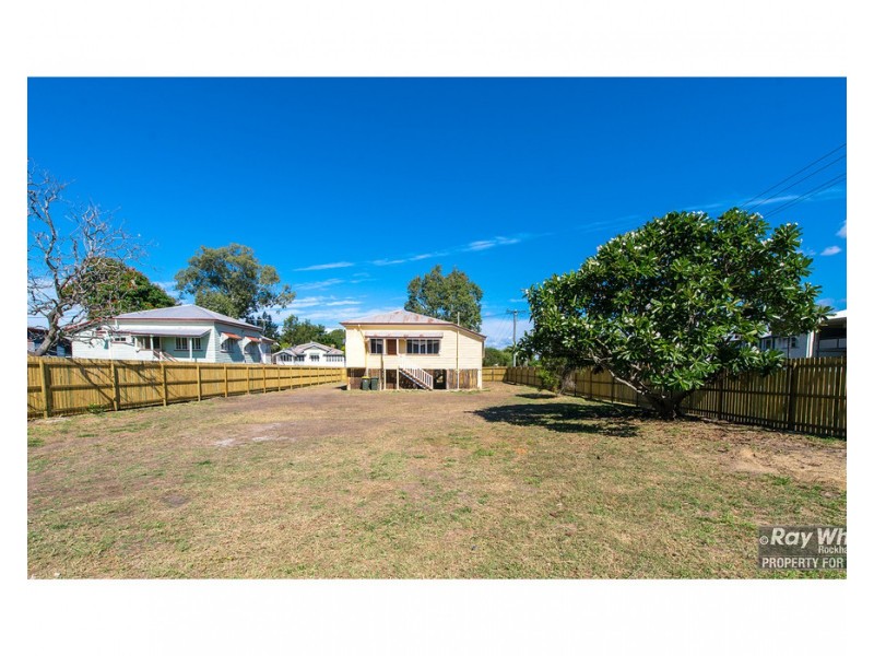 67 Livingstone Street, Berserker QLD 4701