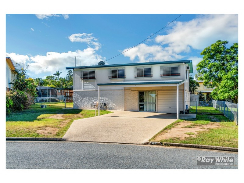 8 Locke Street, Kawana QLD 4701