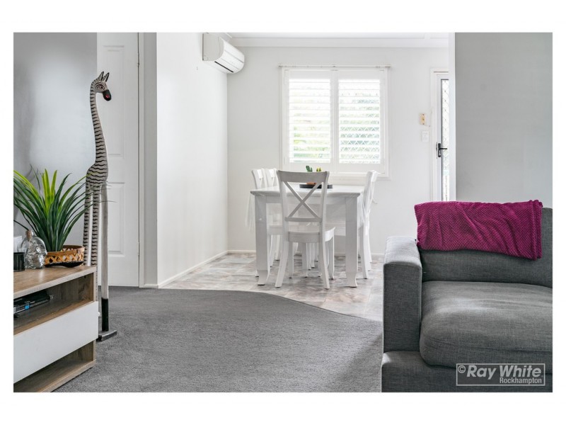 8 Locke Street, Kawana QLD 4701