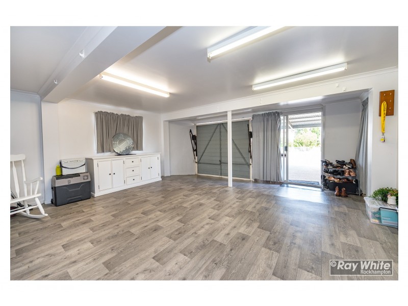 8 Locke Street, Kawana QLD 4701