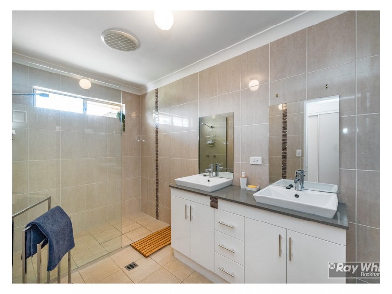 51 Stewart Street, Gracemere QLD 4702