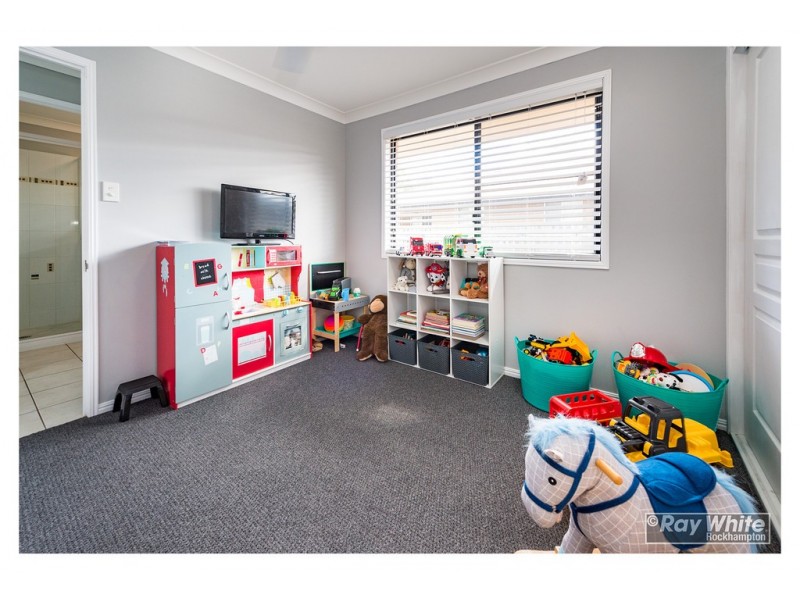 20 Riley Drive, Gracemere QLD 4702