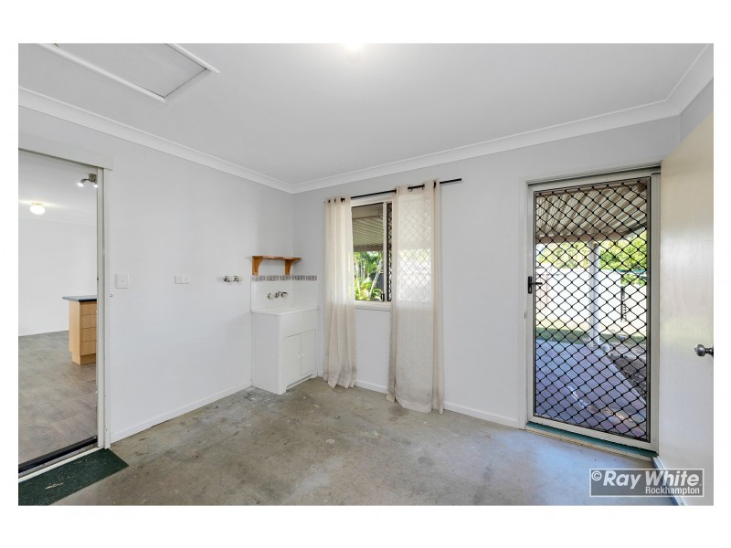 4 Gable Street, Koongal QLD 4701