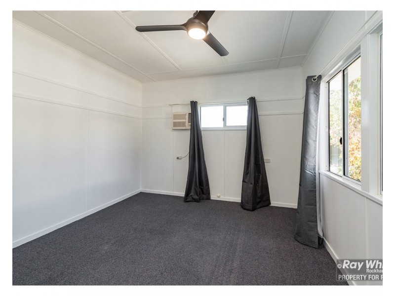 4/20 Athelstane Street, The Range QLD 4700