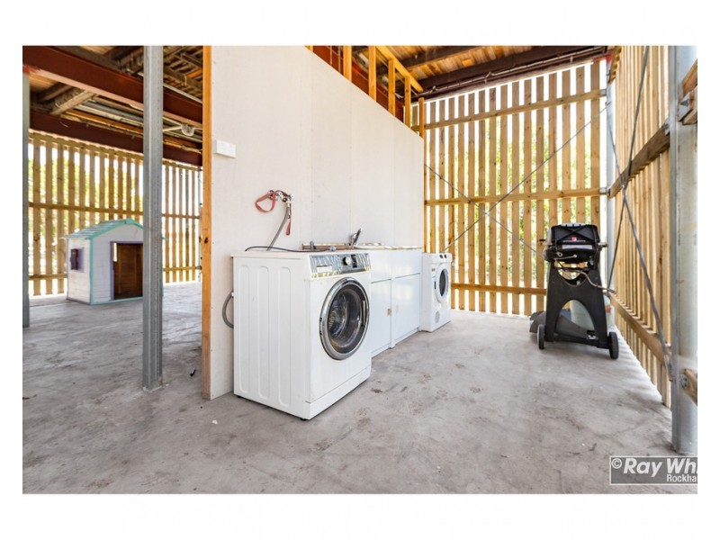 66 Upper Dawson Road, Allenstown QLD 4700