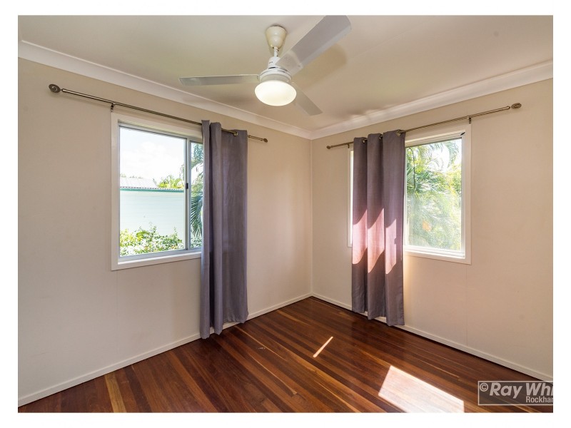 22 Mary Street, The Range QLD 4700