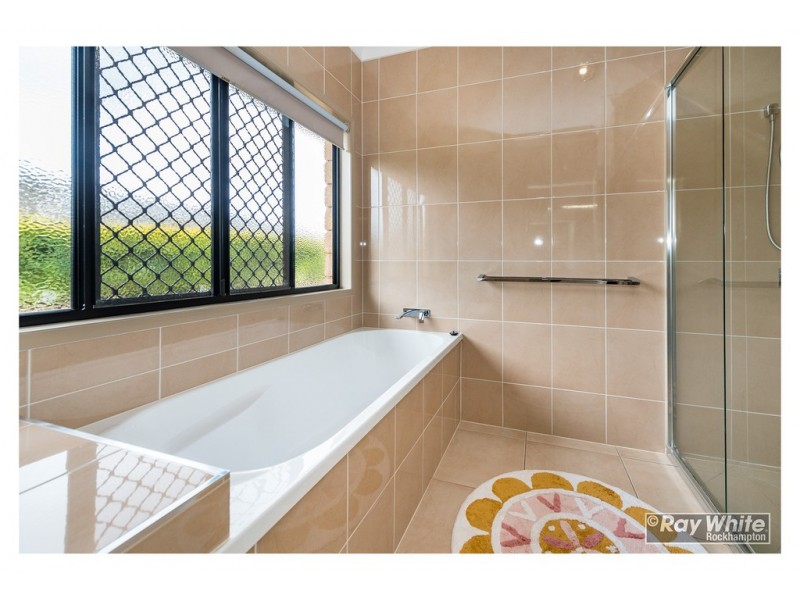 10 Trinity Avenue, Rockyview QLD 4701