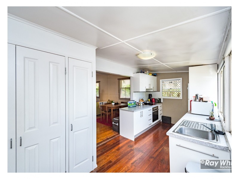 39a West Street, The Range QLD 4700