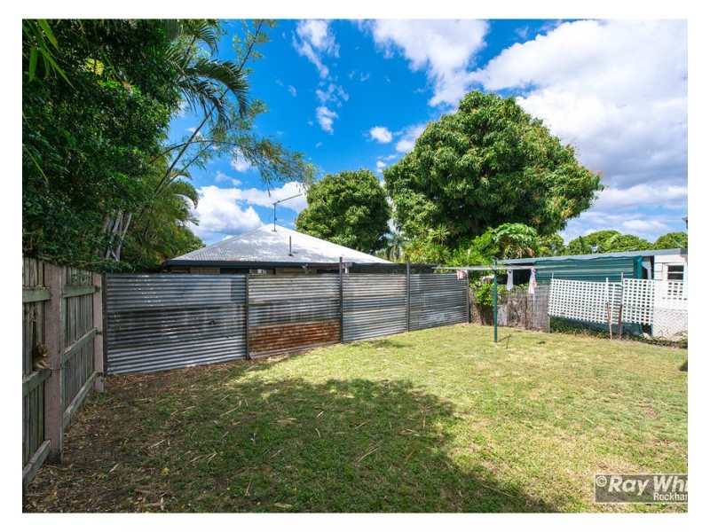 39a West Street, The Range QLD 4700