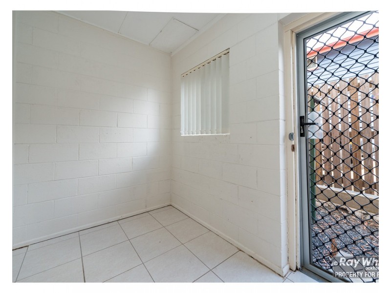 2/73 Livingstone Street, Berserker QLD 4701