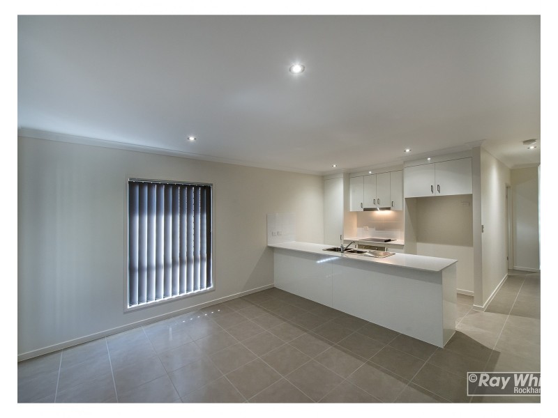 2/12-16 Elphinstone Street, Berserker QLD 4701