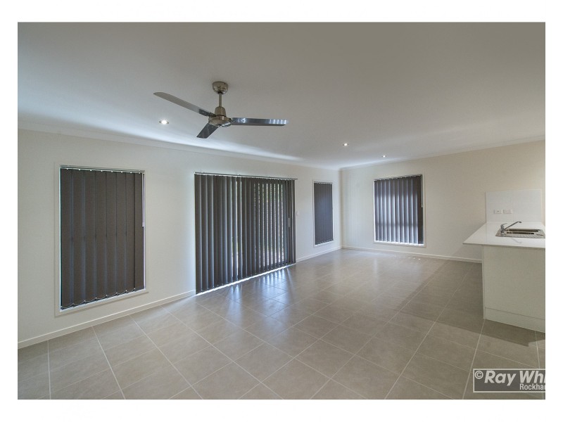 2/12-16 Elphinstone Street, Berserker QLD 4701