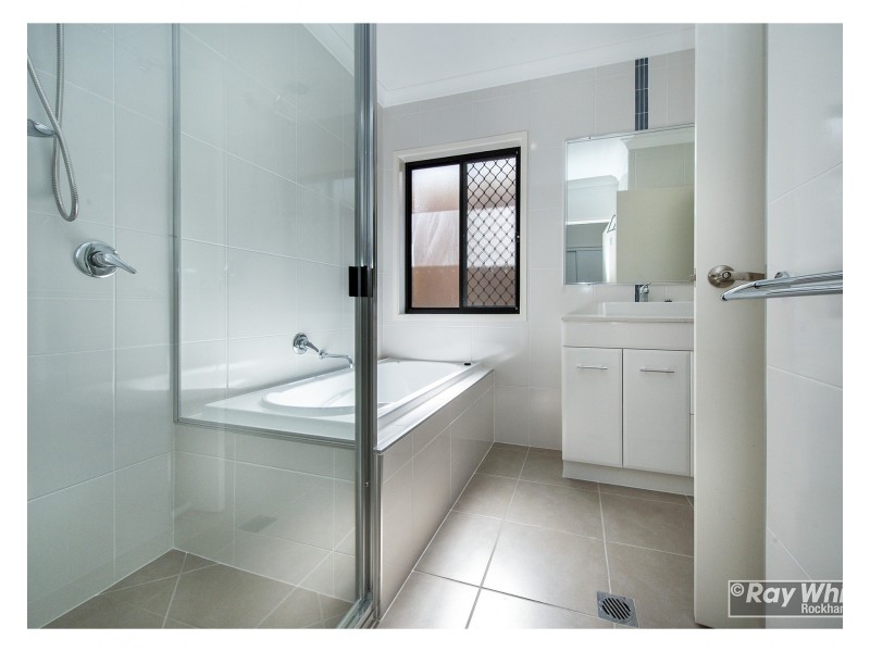 2/12-16 Elphinstone Street, Berserker QLD 4701