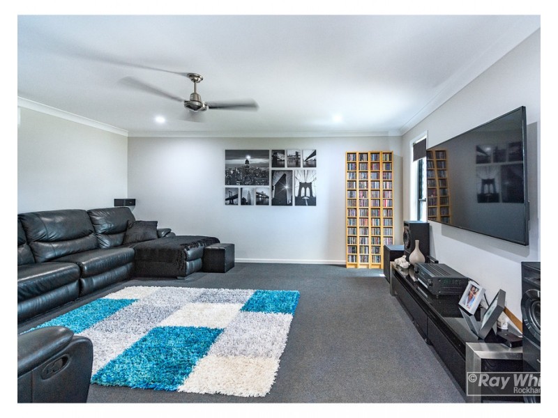6 Peregrin Court, Parkhurst QLD 4702
