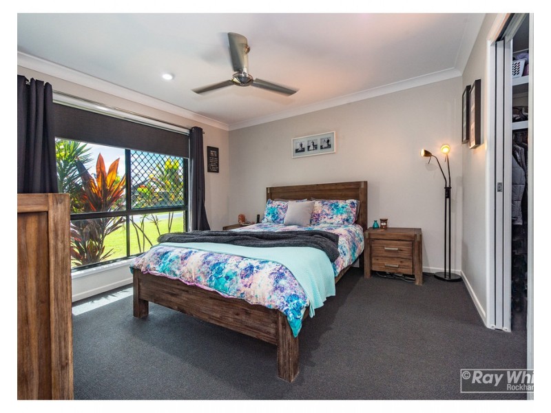 6 Peregrin Court, Parkhurst QLD 4702