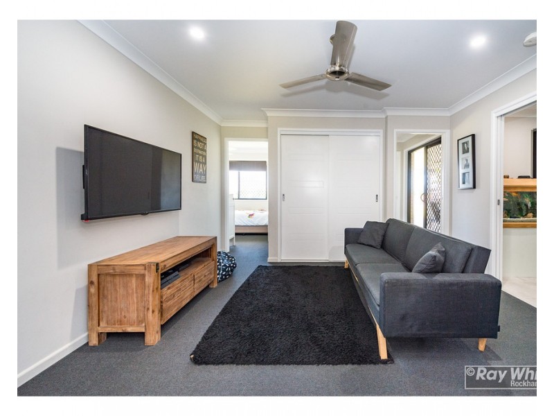 6 Peregrin Court, Parkhurst QLD 4702