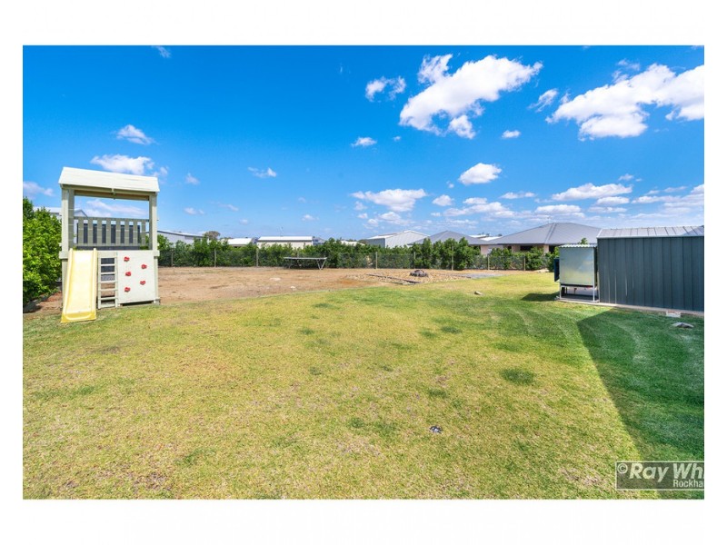 6 Peregrin Court, Parkhurst QLD 4702