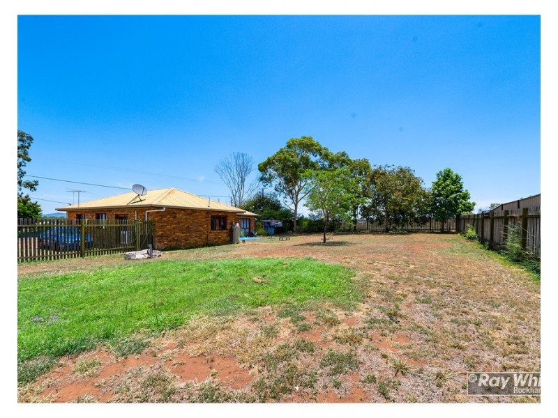 67 Lucas Street, Gracemere QLD 4702