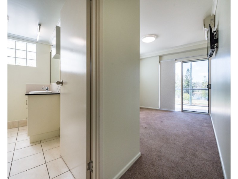 2/22 Victoria Parade, Rockhampton City QLD 4700