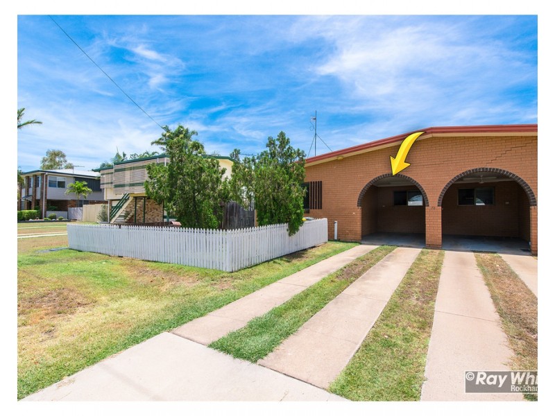 2/72 Medcraf Street, Park Avenue QLD 4701