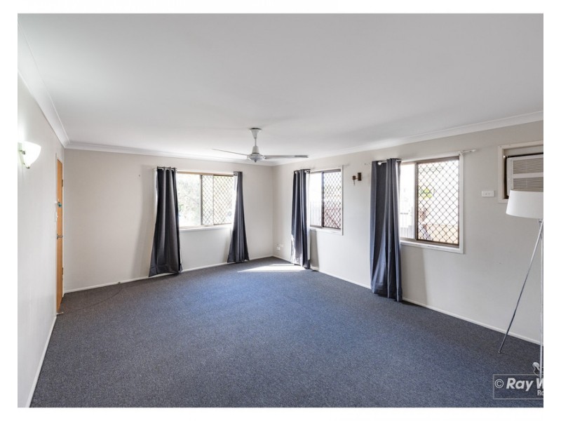 2/72 Medcraf Street, Park Avenue QLD 4701