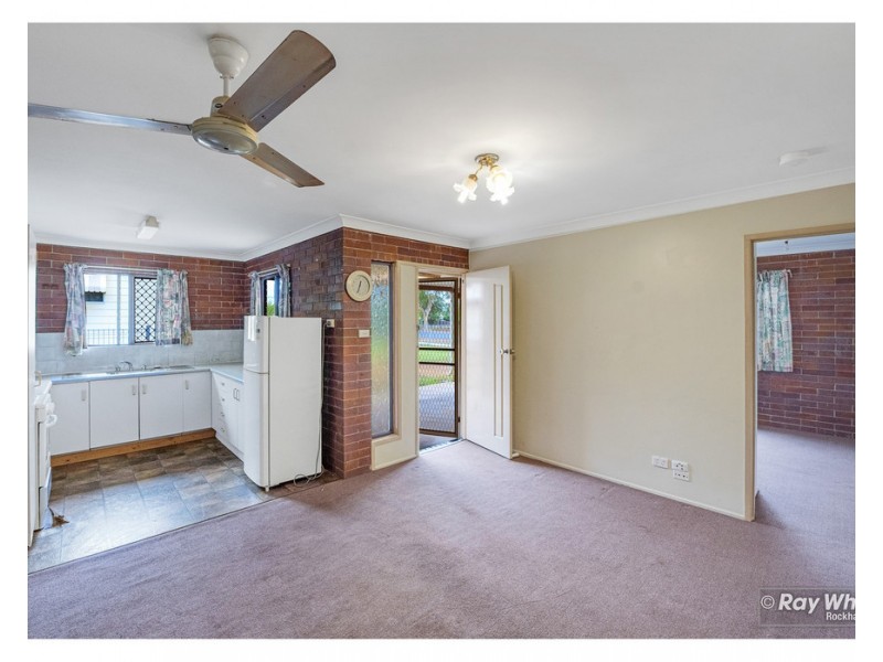 30 Fisher Street, Gracemere QLD 4702