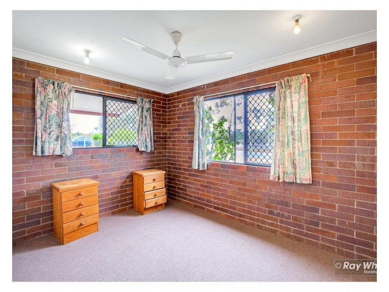 30 Fisher Street, Gracemere QLD 4702