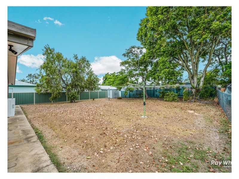 30 Fisher Street, Gracemere QLD 4702