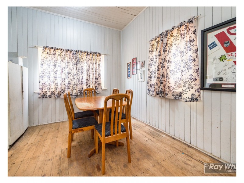 42 Rose Street, Koongal QLD 4701