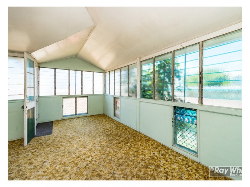 52 Upper Dawson Road, Allenstown QLD 4700