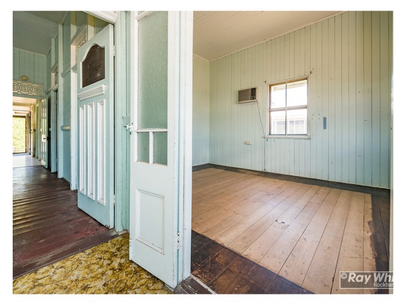 52 Upper Dawson Road, Allenstown QLD 4700