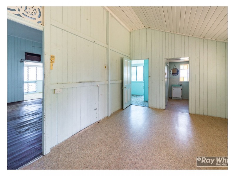 52 Upper Dawson Road, Allenstown QLD 4700