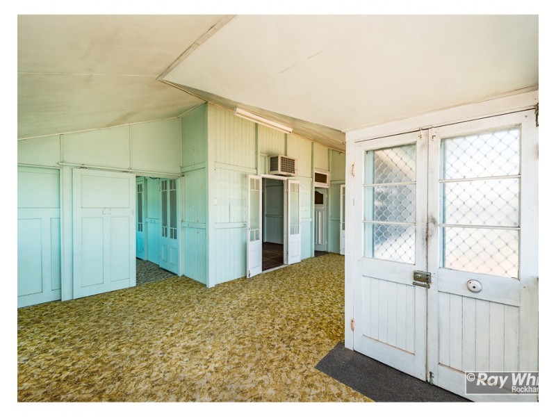 52 Upper Dawson Road, Allenstown QLD 4700