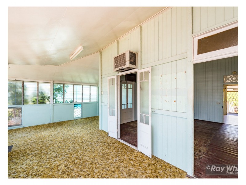 52 Upper Dawson Road, Allenstown QLD 4700