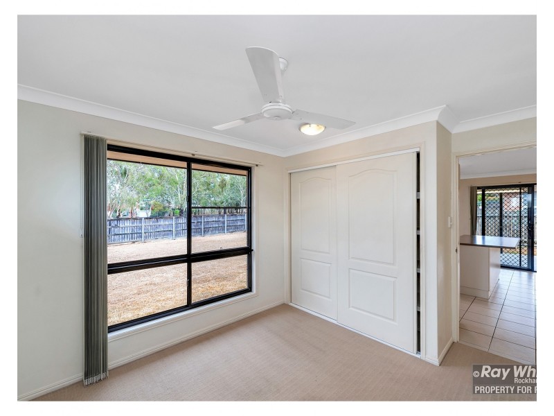 14 Riley Drive, Gracemere QLD 4702