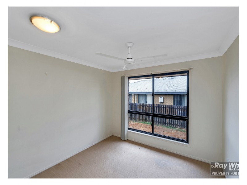 14 Riley Drive, Gracemere QLD 4702