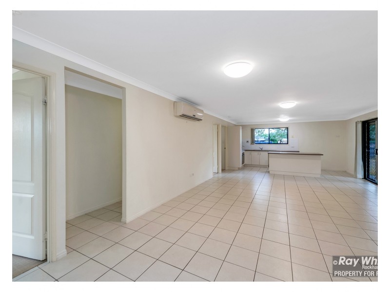 14 Riley Drive, Gracemere QLD 4702