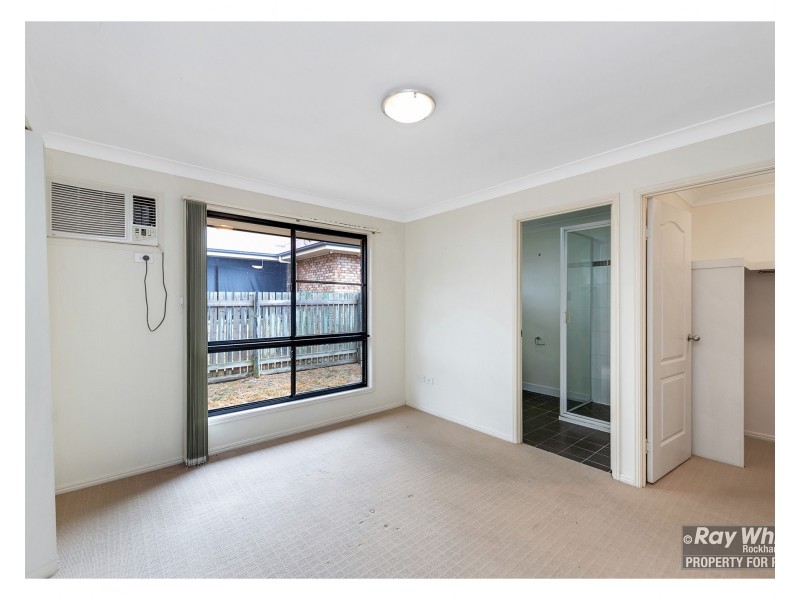 14 Riley Drive, Gracemere QLD 4702