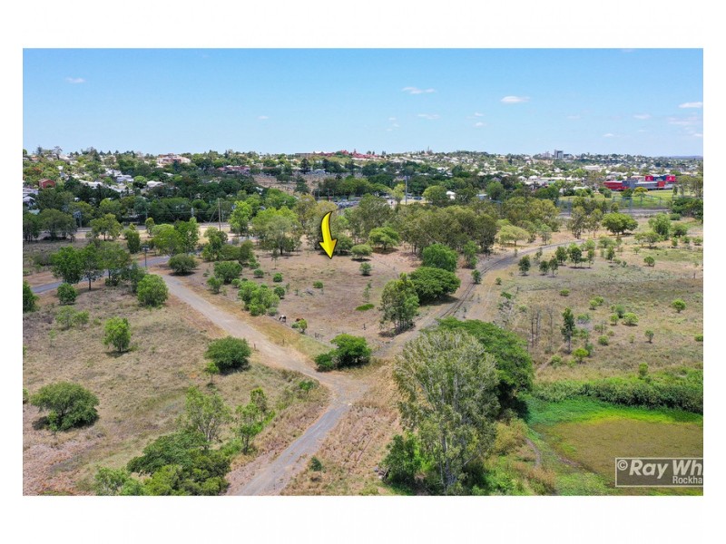 31 Port Curtis Road, Depot Hill QLD 4700