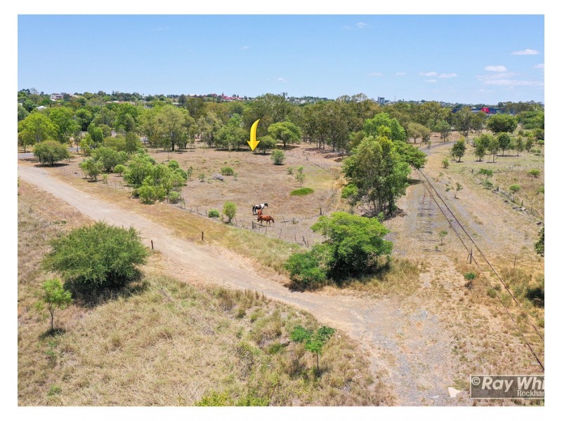 31 Port Curtis Road, Depot Hill QLD 4700