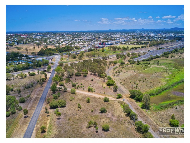 31 Port Curtis Road, Depot Hill QLD 4700