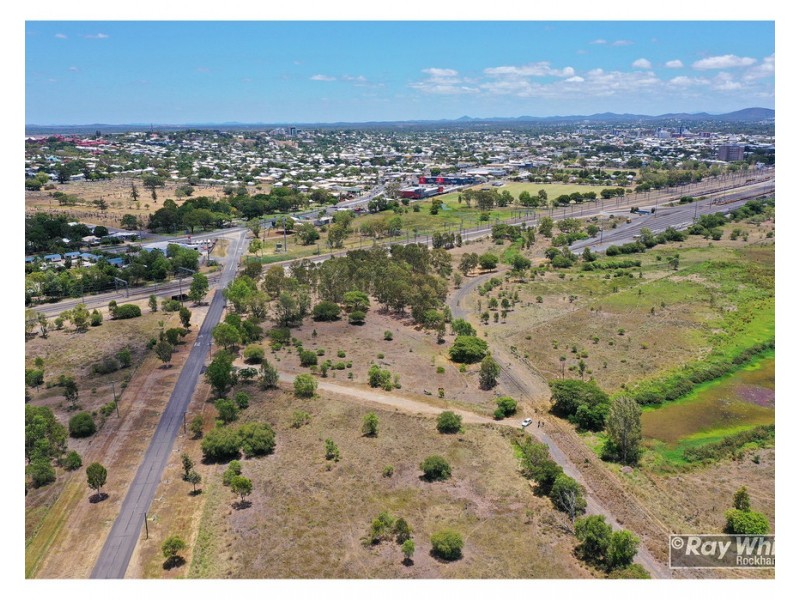 31 Port Curtis Road, Depot Hill QLD 4700