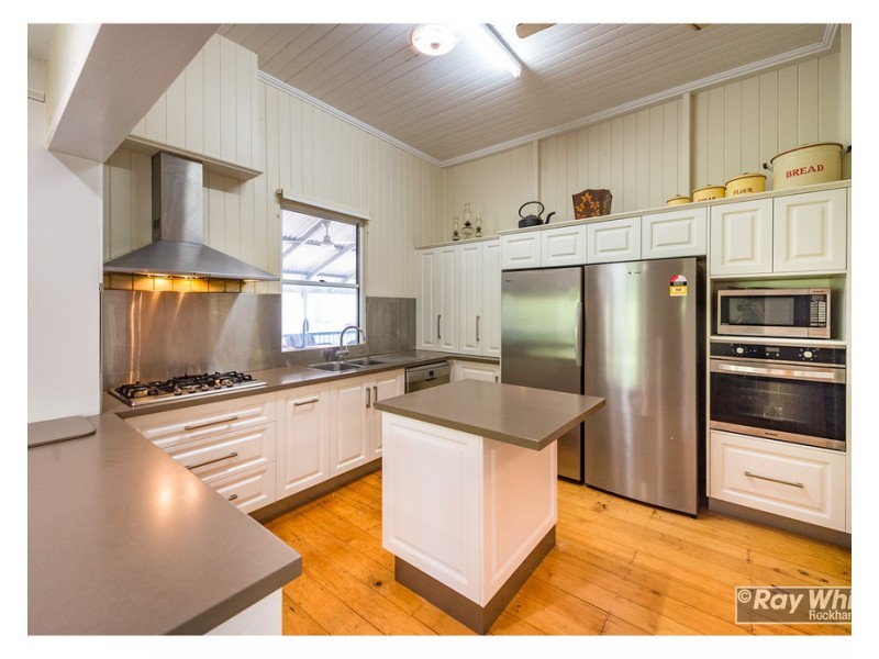 19 Mansfield Street, Wandal QLD 4700