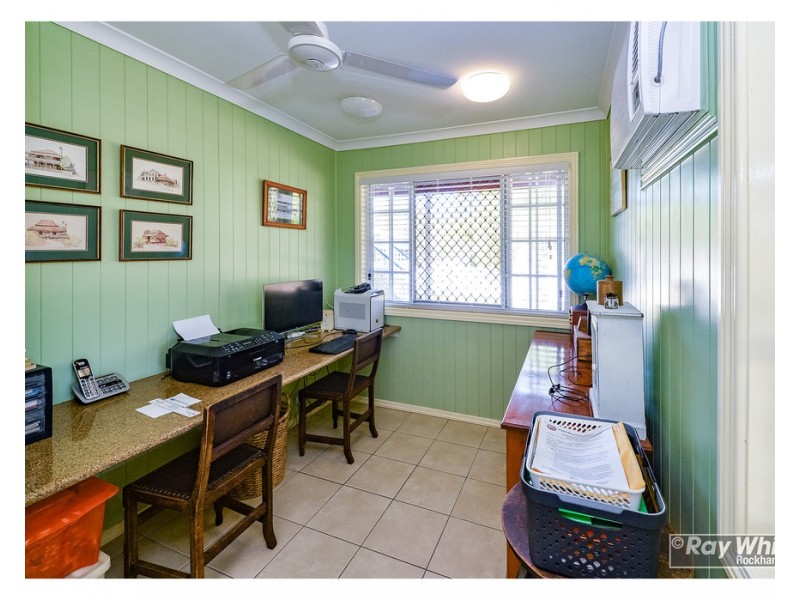 111 McMillan Avenue, Parkhurst QLD 4702