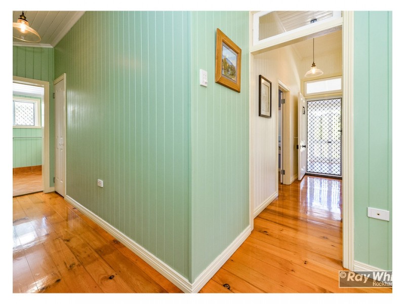 111 McMillan Avenue, Parkhurst QLD 4702