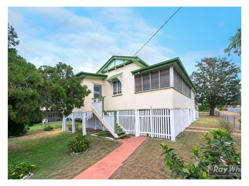 1 Tung Yeen Street, Park Avenue QLD 4701